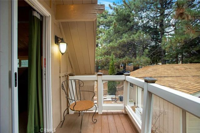 1946 Nob Hill, Running Springs, CA 92382