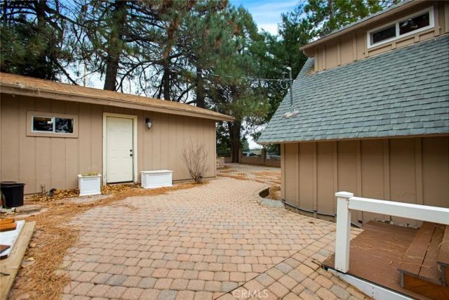 1946 Nob Hill, Running Springs, CA 92382