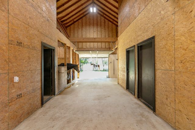 10477 Acacia Lane, Hearne, TX 77859