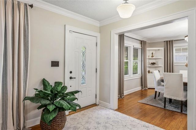 7241 Belleview Avenue, Kansas City, MO 64114