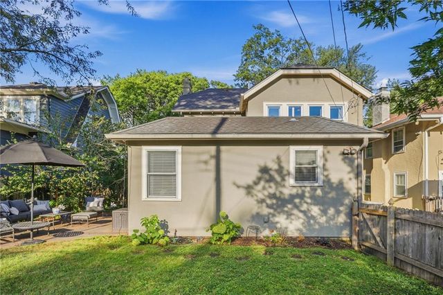 7241 Belleview Avenue, Kansas City, MO 64114