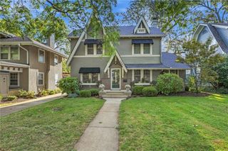 7241 Belleview Avenue, Kansas City, MO 64114