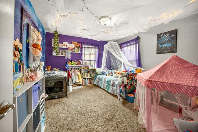 948 Murray Avenue, Medford, OR 97501