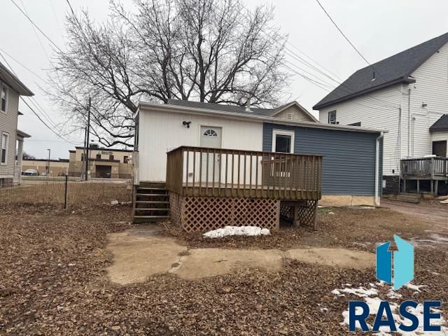 916 W 10th St Street, Sioux Falls, SD 57104