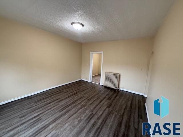 916 W 10th St Street, Sioux Falls, SD 57104