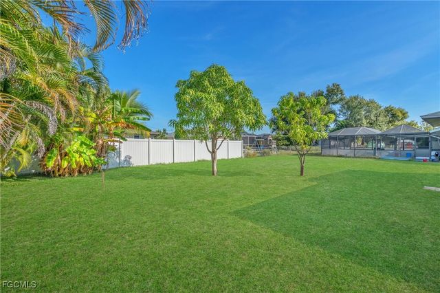 1957 Coral Point DR, Cape Coral, FL 33990