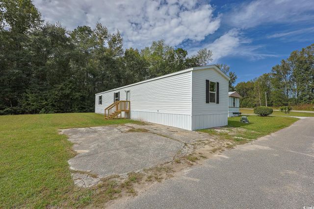 122 Lida Lane, Loris, SC 29569