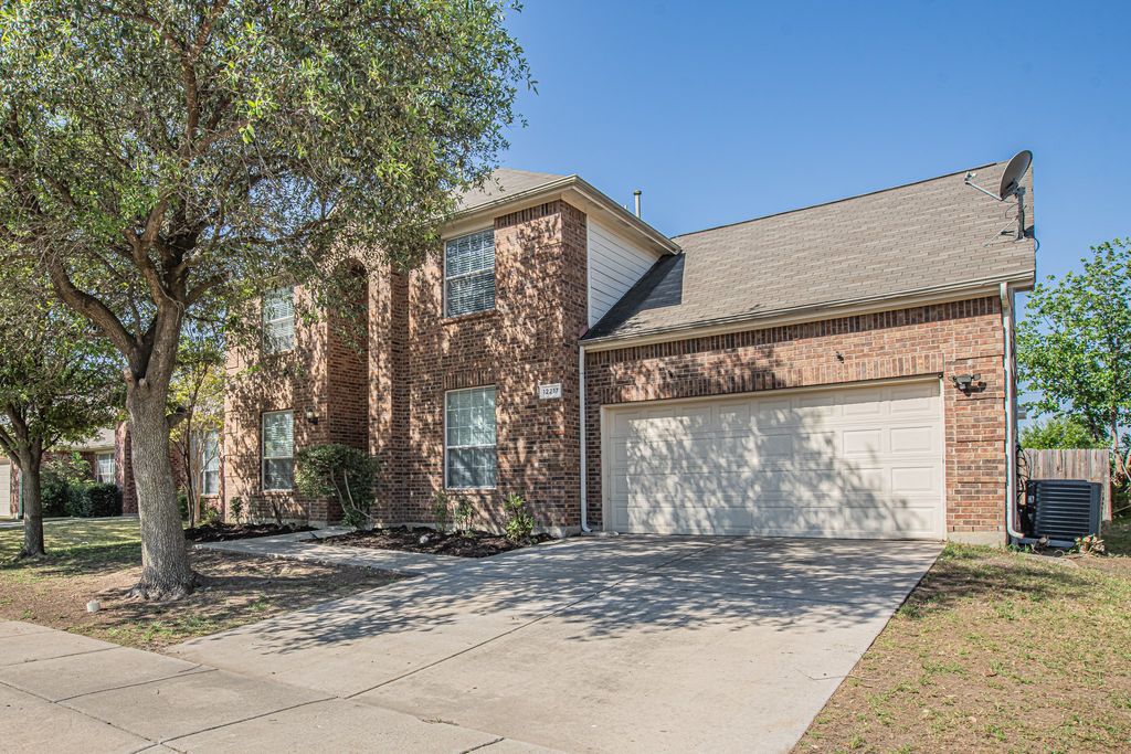 12217 Macaroon Lane, Fort Worth, TX 76244