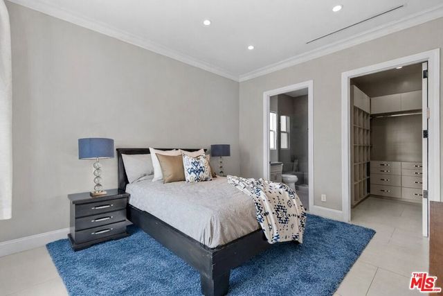 12419 Erwin Street, Valley Village, CA 91606