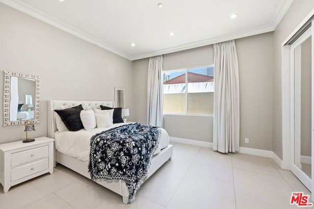 12419 Erwin Street, Valley Village, CA 91606