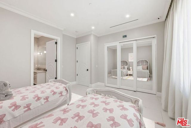 12419 Erwin Street, Valley Village, CA 91606