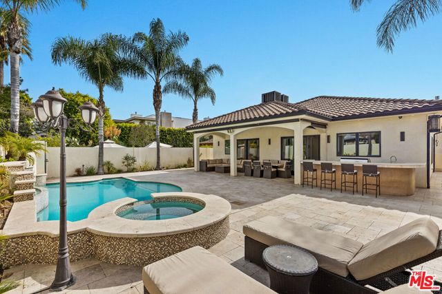 12419 Erwin Street, Valley Village, CA 91606