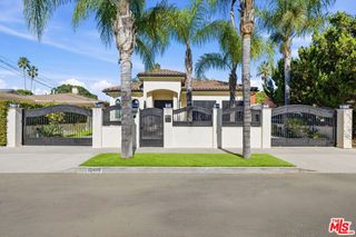 12419 Erwin Street, Valley Village, CA 91606