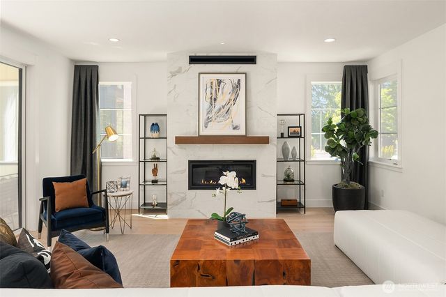 14889 Site 8 NE 2nd Court, Bellevue, WA 98007