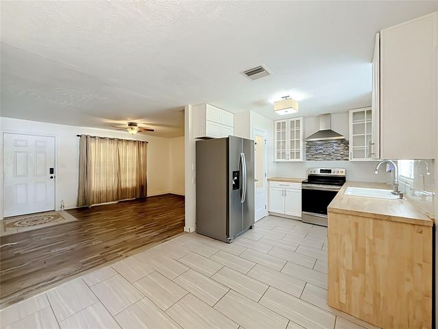 1405 PEMBROOK DRIVE, Leesburg, FL 34748