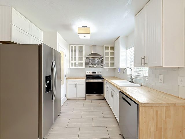 1405 PEMBROOK DRIVE, Leesburg, FL 34748