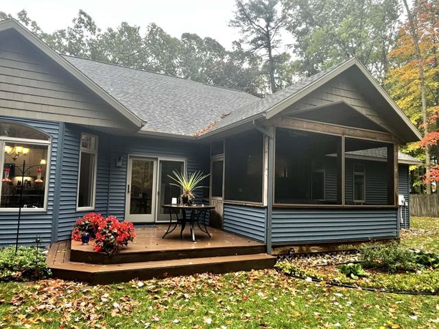 6125 Lakeshore, Montague Twp, MI 49437