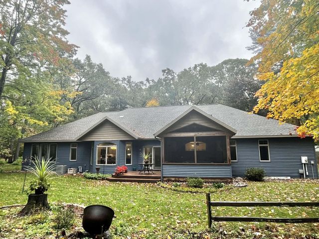 6125 Lakeshore, Montague Twp, MI 49437