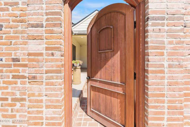 306 Arabella Boulevard, Lafayette, LA 70508