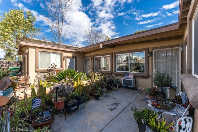 696 Illinois Avenue, Beaumont, CA 92223