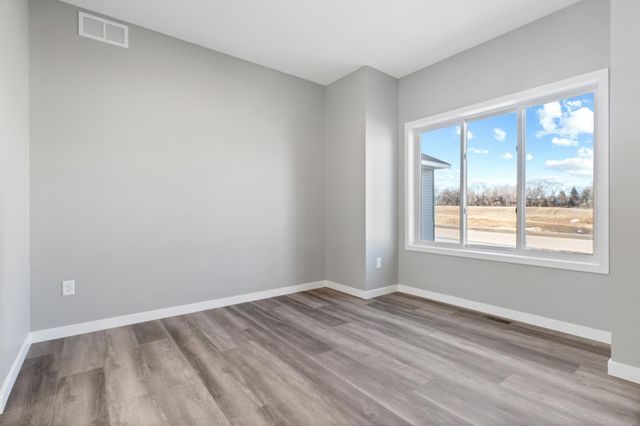 2125 13th Street NW, Faribault, MN 55021