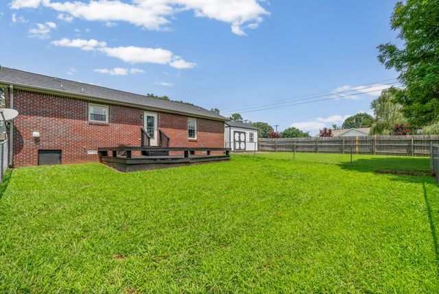 362 Donna Dr, Clarksville, TN 37042