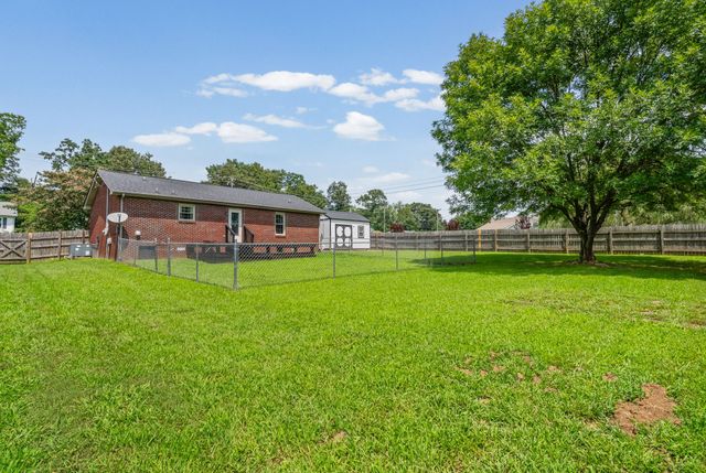 362 Donna Dr, Clarksville, TN 37042