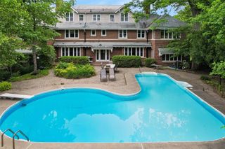 100 37th Street, Des Moines, IA 50312