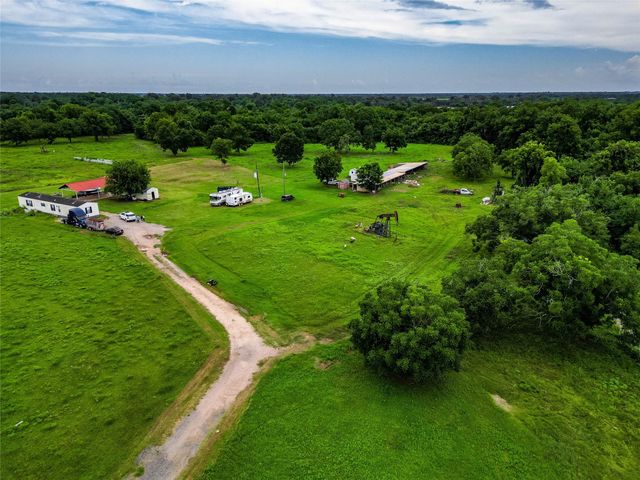 38929 Sampson Road, Brookshire, TX 77423