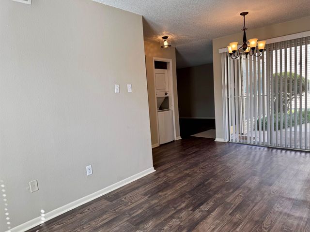 6692 Whispering Oak Pl Apt 3, Memphis, TN 38120