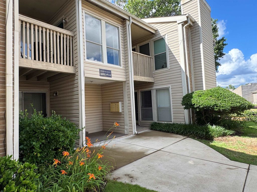 6692 Whispering Oak Pl Apt 3, Memphis, TN 38120