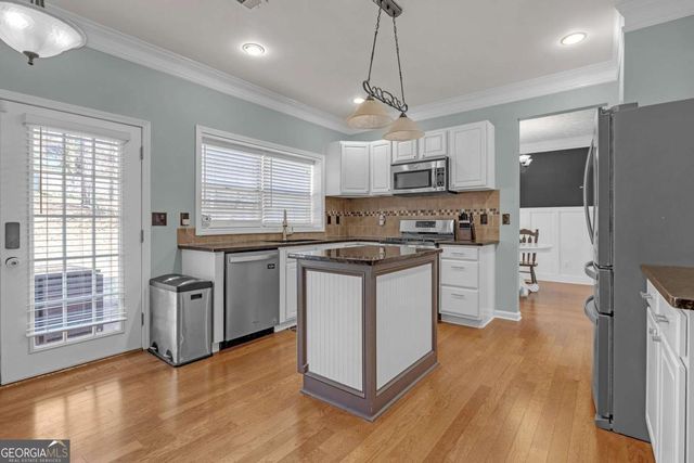 1262 Parkwood Chase NW, Acworth, GA 30102