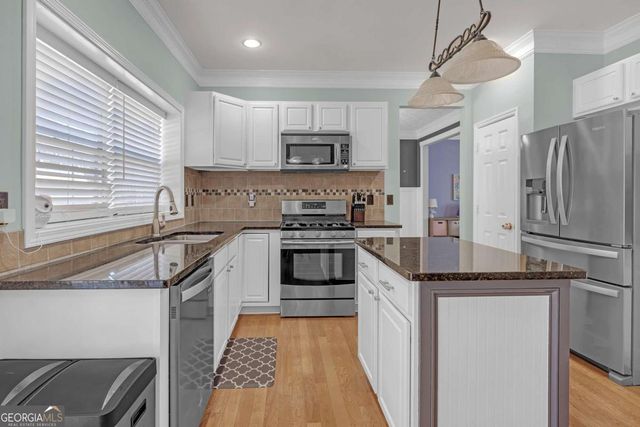 1262 Parkwood Chase NW, Acworth, GA 30102