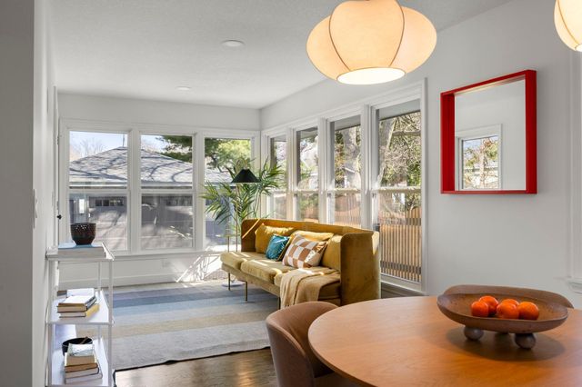 2809 Townview Avenue NE, Saint Anthony, MN 55418