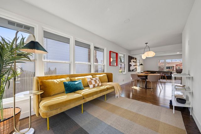 2809 Townview Avenue NE, Saint Anthony, MN 55418