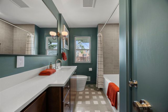 2809 Townview Avenue NE, Saint Anthony, MN 55418