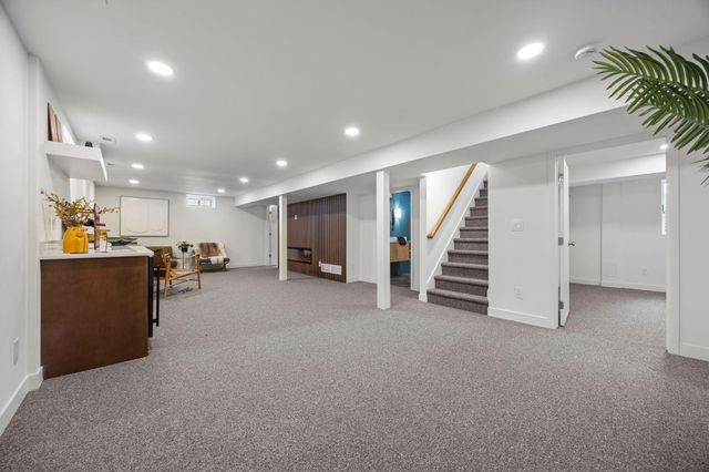 2809 Townview Avenue NE, Saint Anthony, MN 55418