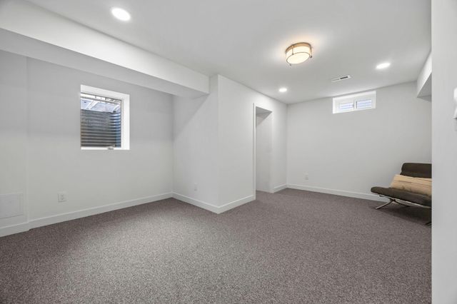 2809 Townview Avenue NE, Saint Anthony, MN 55418