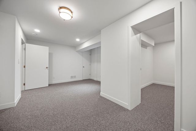 2809 Townview Avenue NE, Saint Anthony, MN 55418