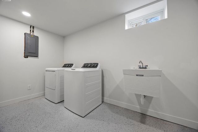 2809 Townview Avenue NE, Saint Anthony, MN 55418