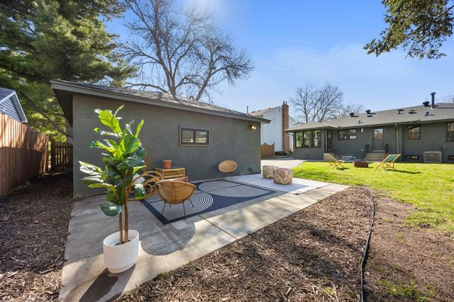 2809 Townview Avenue NE, Saint Anthony, MN 55418