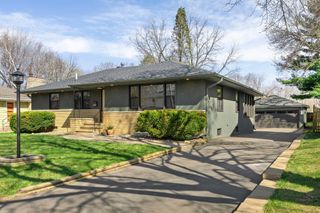 2809 Townview Avenue NE, Saint Anthony, MN 55418