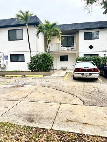 1858 Dewey Street 2b, Hollywood, FL 33020