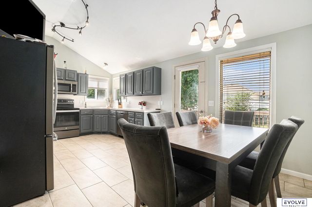 8402 Hanover Street, Omaha, NE 68122