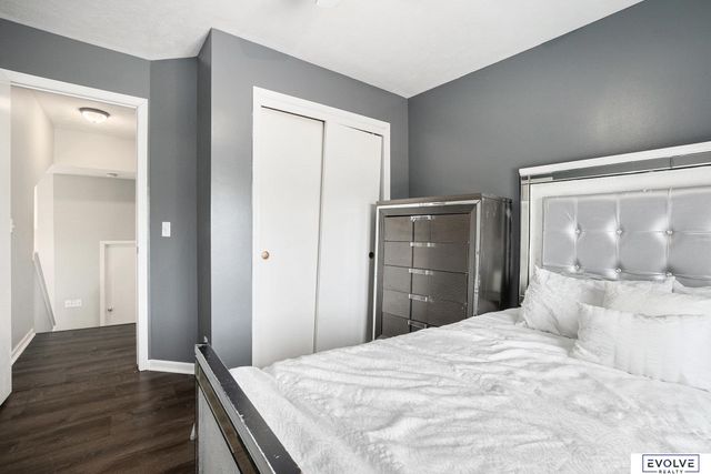 8402 Hanover Street, Omaha, NE 68122