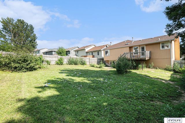 8402 Hanover Street, Omaha, NE 68122