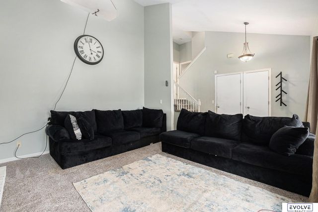 8402 Hanover Street, Omaha, NE 68122