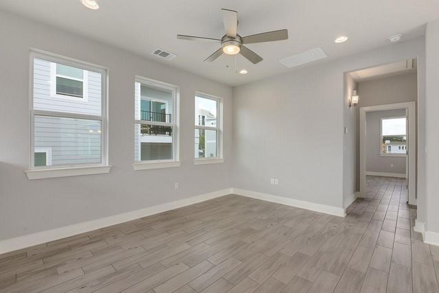 2017 Warely LN, Austin, TX 78741