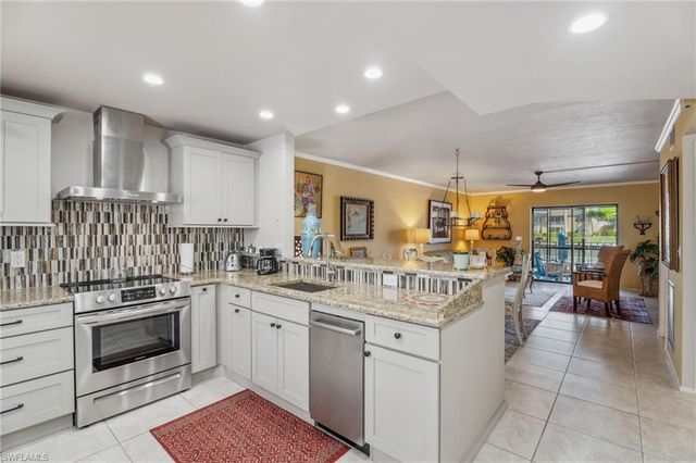 4538 SE 5th PL # 3, Cape Coral, FL 33904