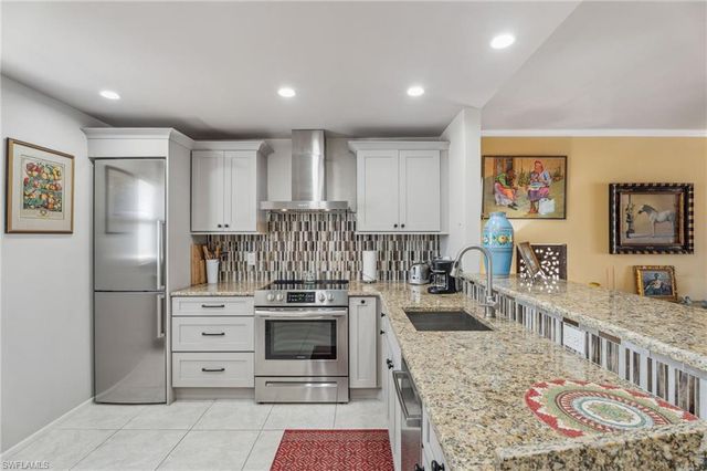 4538 SE 5th PL # 3, Cape Coral, FL 33904